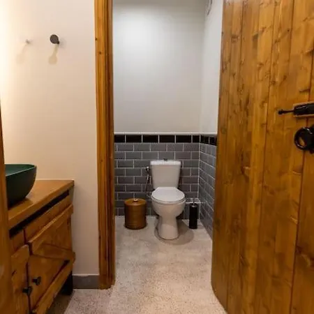 Skg Apartment